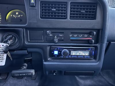 1990 Toyota Pickup 22re Manual - Photo 14 - Gresham, OR 97030