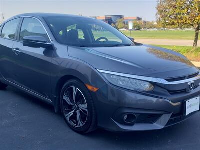 2017 Honda Civic Touring   - Photo 8 - Chesterfield, MO 63005