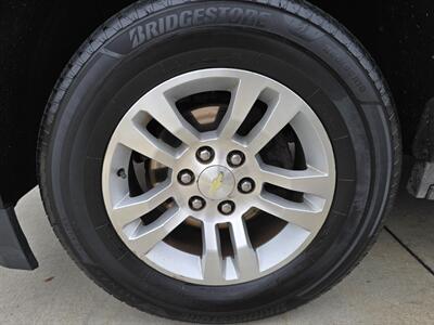 2015 Chevrolet Suburban LT   - Photo 44 - Chesterfield, MO 63005