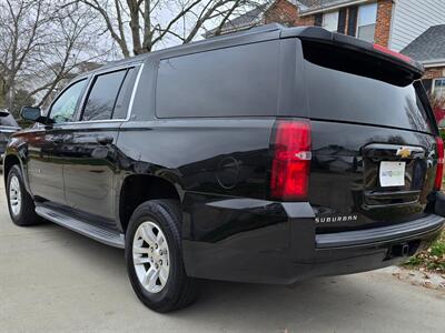 2015 Chevrolet Suburban LT   - Photo 7 - Chesterfield, MO 63005