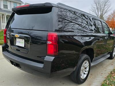 2015 Chevrolet Suburban LT   - Photo 9 - Chesterfield, MO 63005