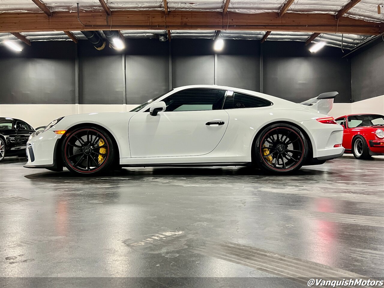 2018 Porsche 911 GT3  *MANUAL* 991.2   - Photo 19 - Concord, CA 94520