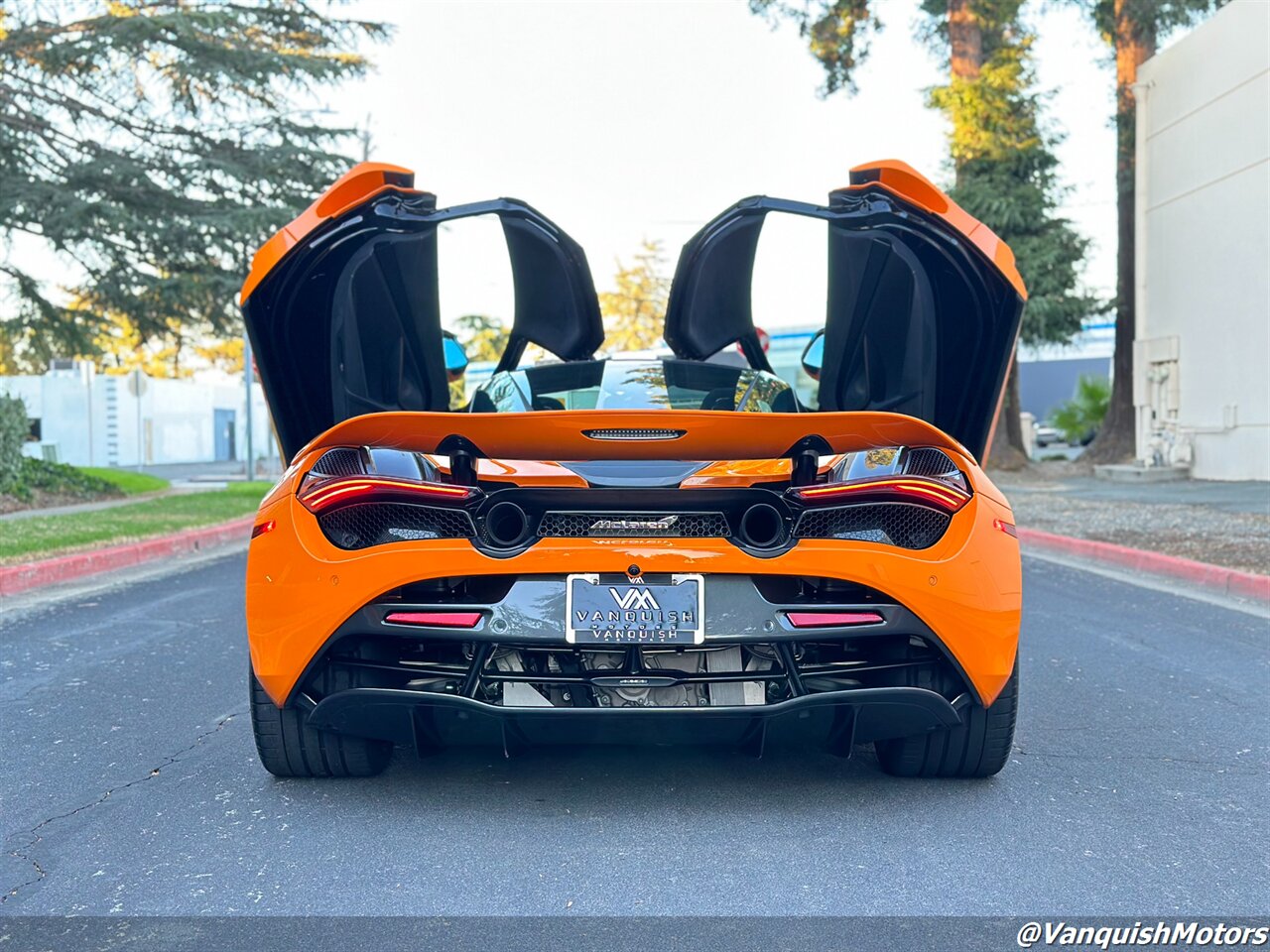 2021 McLaren 720s Coupe Performance * Carbon Pkg *   - Photo 27 - Concord, CA 94520