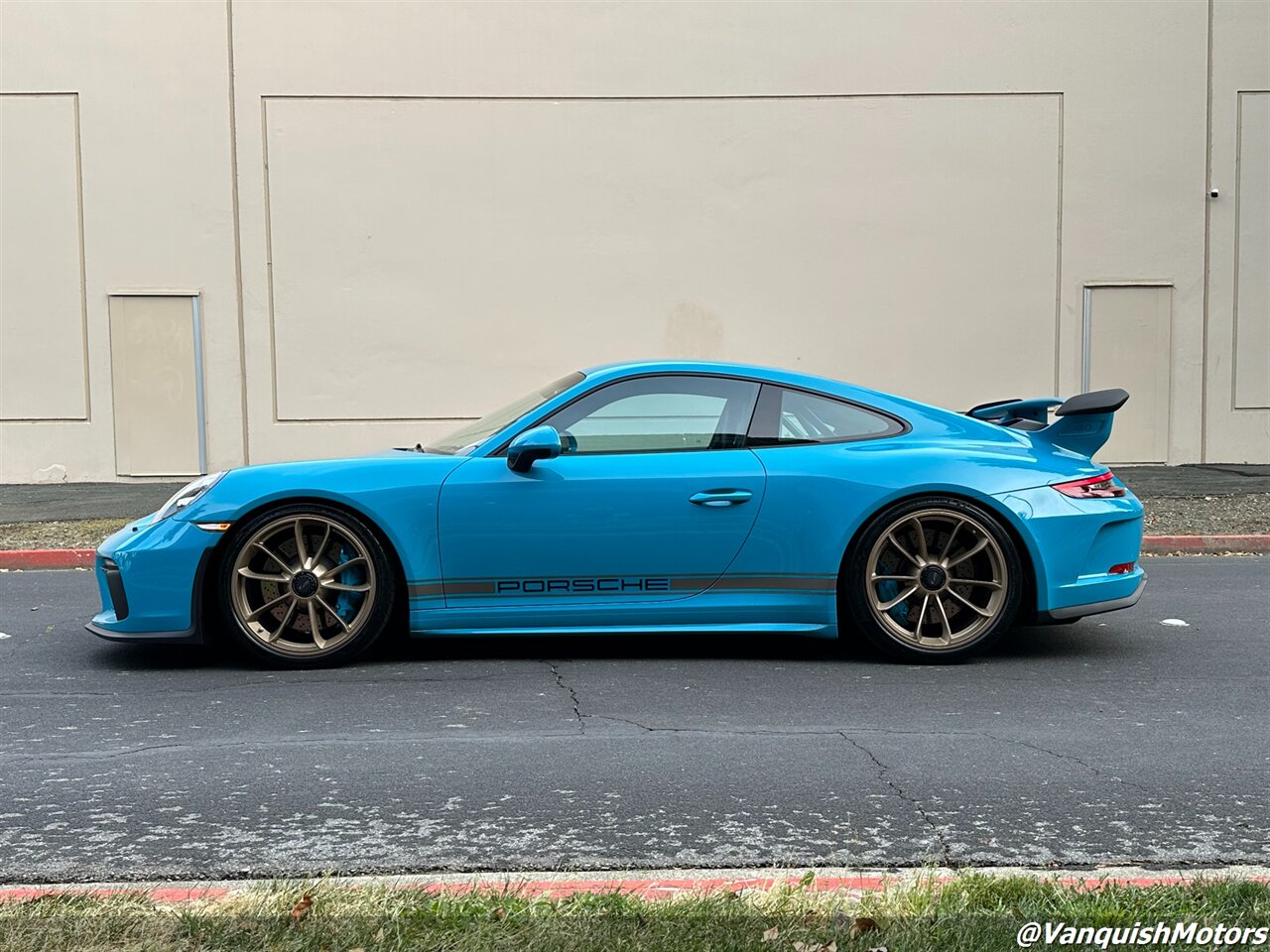 2018 Porsche 911 GT3 * MIAMI BLUE * MANUAL *   - Photo 25 - Concord, CA 94520