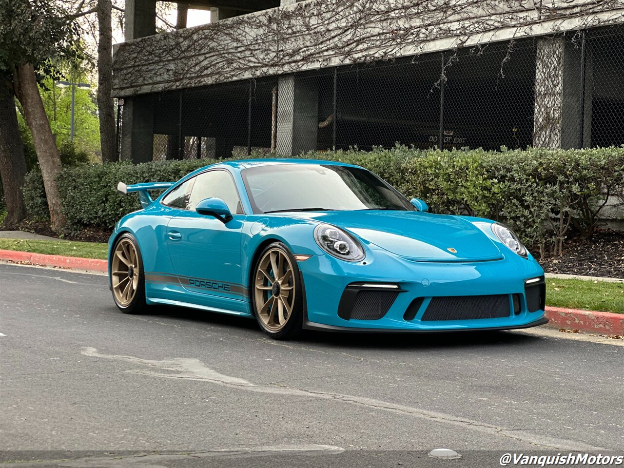 2018 Porsche 911 GT3 * MIAMI BLUE * MANUAL *   - Photo 18 - Concord, CA 94520