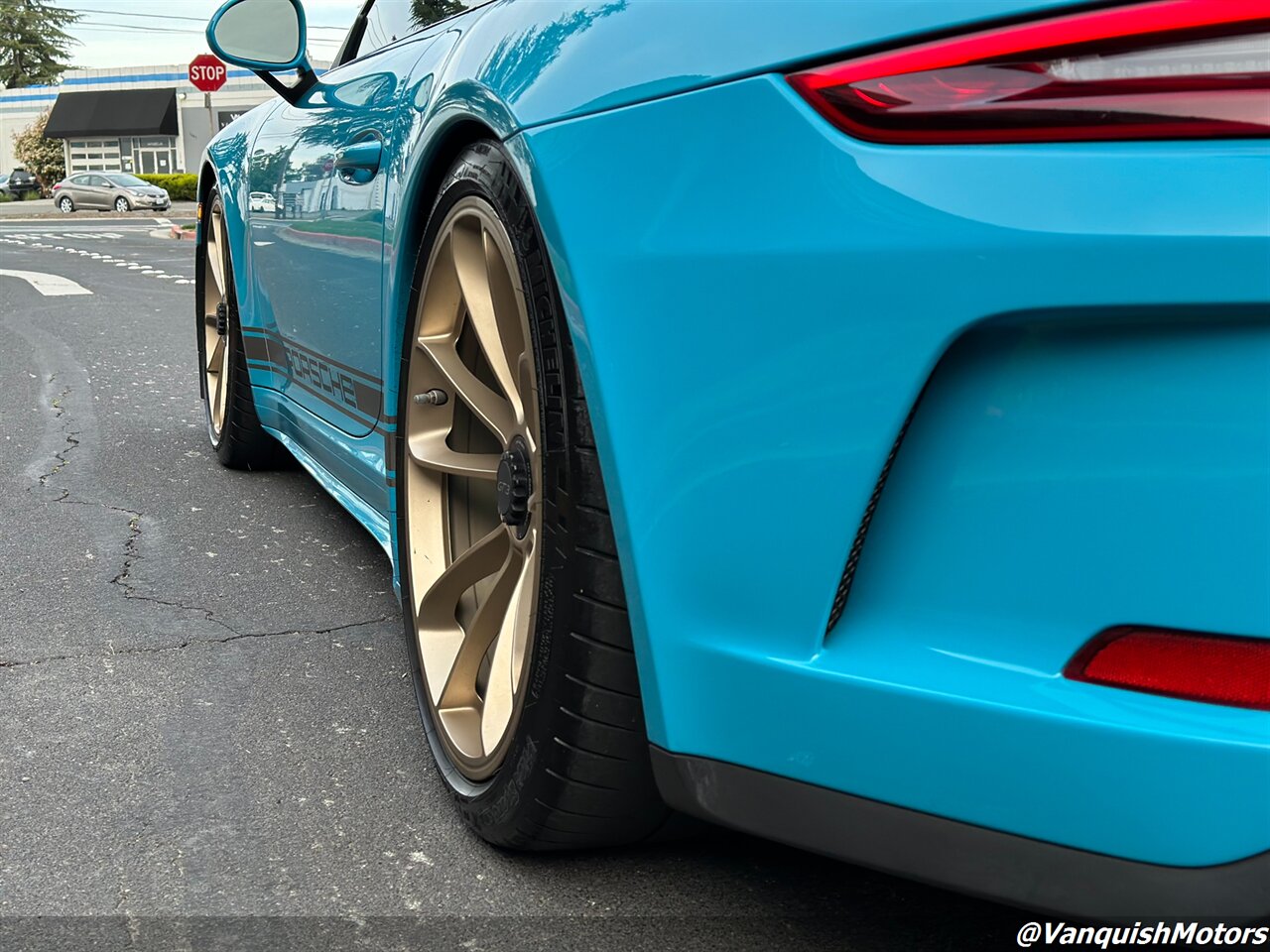 2018 Porsche 911 GT3 * MIAMI BLUE * MANUAL *   - Photo 38 - Concord, CA 94520