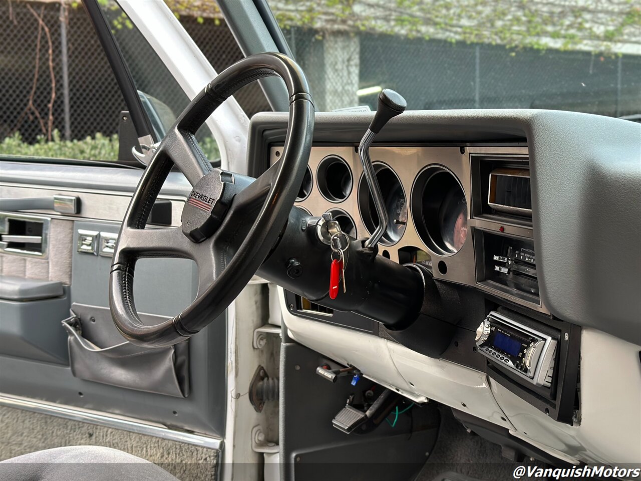 1990 Chevrolet Blazer K5 V1500 SILVERADO 4x4 * REMOVABLE TOP *   - Photo 27 - Concord, CA 94520