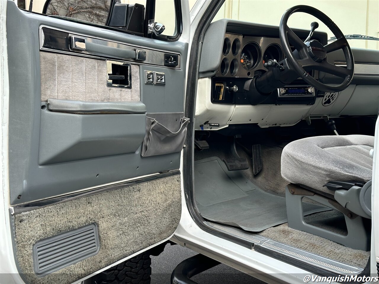 1990 Chevrolet Blazer K5 V1500 SILVERADO 4x4 * REMOVABLE TOP *   - Photo 21 - Concord, CA 94520
