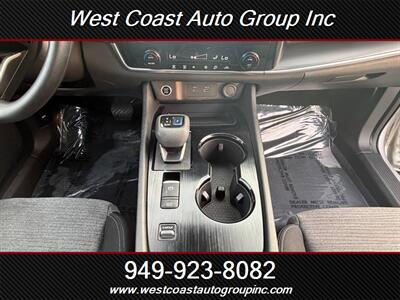 2022 Nissan Rogue SV - Photo 17 - Costa Mesa, CA 92626