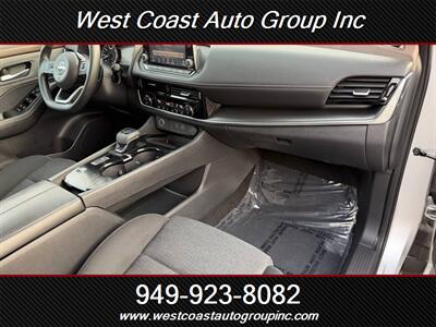 2022 Nissan Rogue SV - Photo 7 - Costa Mesa, CA 92626