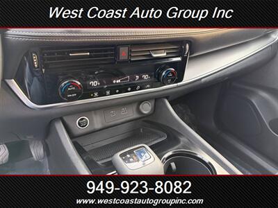 2022 Nissan Rogue SV - Photo 11 - Costa Mesa, CA 92626