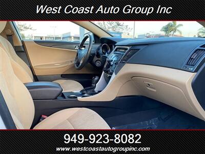2012 Hyundai SONATA GLS   - Photo 9 - Costa Mesa, CA 92626