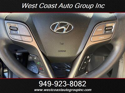 2017 Hyundai SANTA FE SE - Photo 11 - Costa Mesa, CA 92626