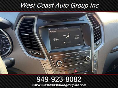 2017 Hyundai SANTA FE SE - Photo 15 - Costa Mesa, CA 92626