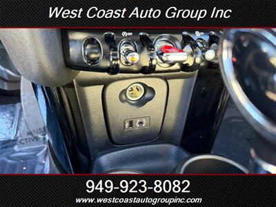 2014 MINI Hardtop Cooper S   - Photo 18 - Costa Mesa, CA 92626