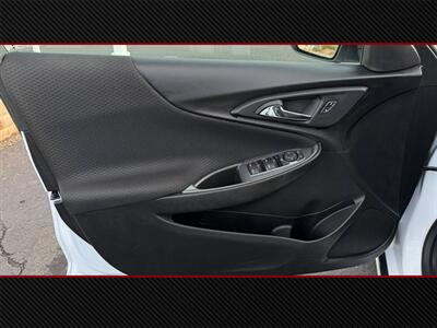 2023 Chevrolet Malibu LT   - Photo 21 - Costa Mesa, CA 92626
