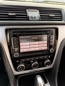 2012 Volkswagen Passat SE PZEV - Photo 13 - Costa Mesa, CA 92626
