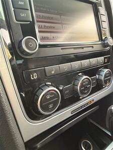 2012 Volkswagen Passat SE PZEV - Photo 12 - Costa Mesa, CA 92626