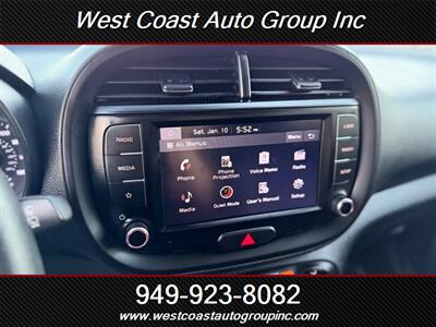 2022 Kia Soul LX - Photo 21 - Costa Mesa, CA 92626