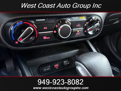 2022 Kia Soul LX - Photo 18 - Costa Mesa, CA 92626