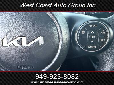 2022 Kia Soul LX - Photo 14 - Costa Mesa, CA 92626