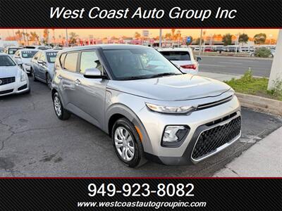 2022 Kia Soul LX - Photo 2 - Costa Mesa, CA 92626
