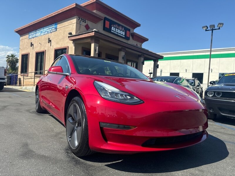 2019 Tesla Model 3 Standard Plus photo