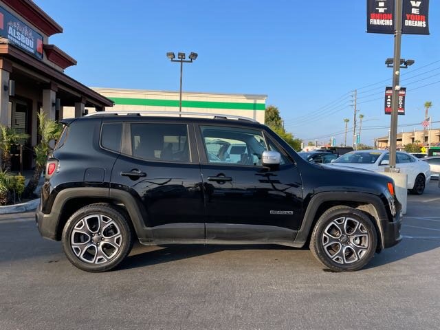 2017 Jeep Renegade Limited photo
