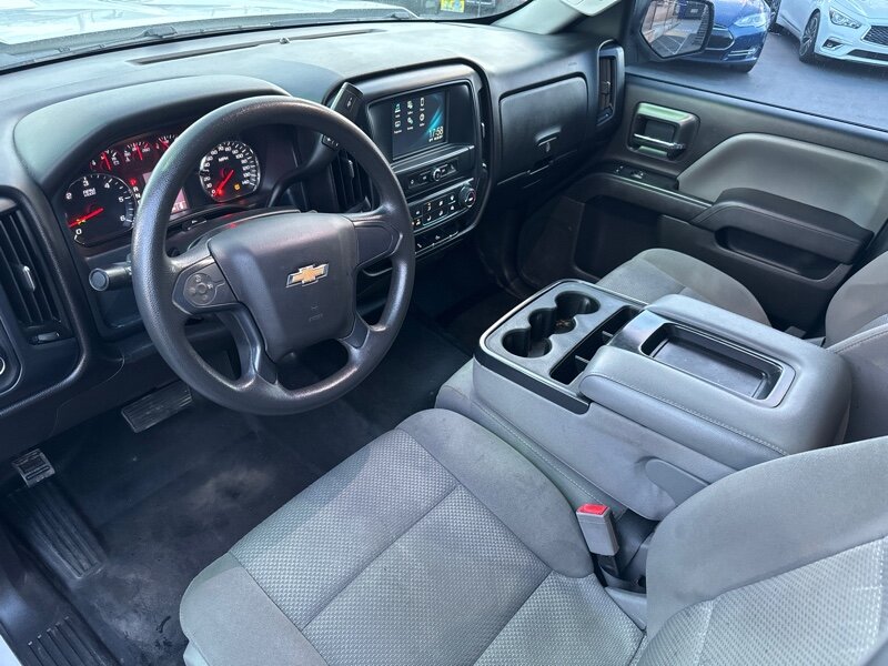 2018 Chevrolet Silverado 1500 Custom photo