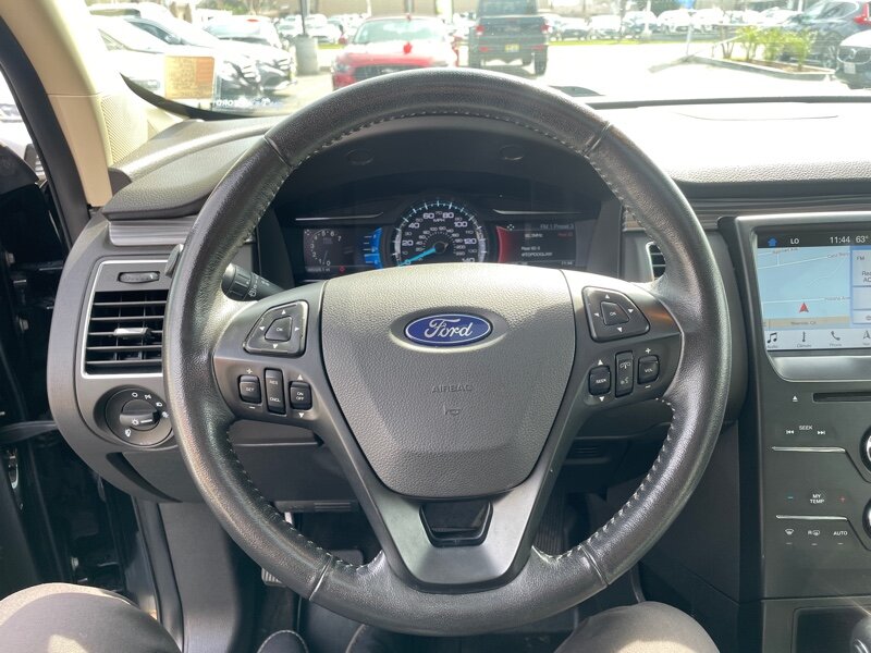 2018 Ford Flex SEL photo