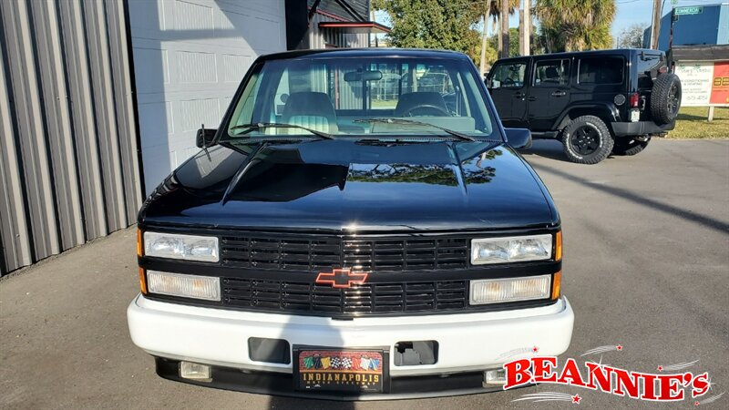 1993 Chevrolet C1500 Cheyenne  Indy Pace Truck