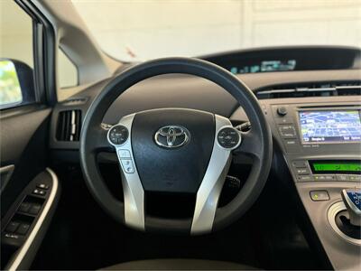 2015 Toyota Prius Three   - Photo 15 - San Jose, CA 95126