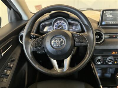 2018 Toyota Yaris Sedan   - Photo 8 - San Jose, CA 95126