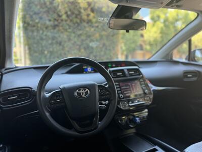 2022 Toyota Prius L Eco   - Photo 9 - San Jose, CA 95126