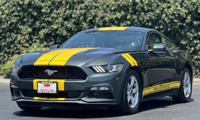 2015 Ford Mustang V6  