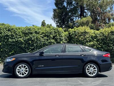 2019 Ford Fusion Hybrid SE   - Photo 2 - San Jose, CA 95126