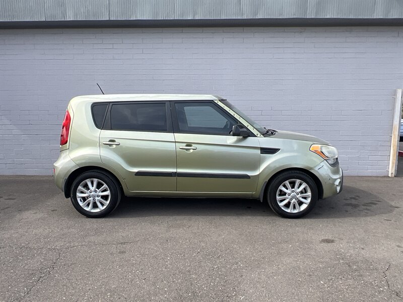 2013 Kia Soul +