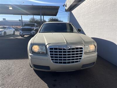 2006 Chrysler 300 Series - Photo 3 - Phoenix, AZ 85009