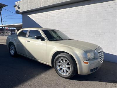 2006 Chrysler 300 Series - Photo 2 - Phoenix, AZ 85009