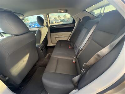 2006 Chrysler 300 Series - Photo 6 - Phoenix, AZ 85009