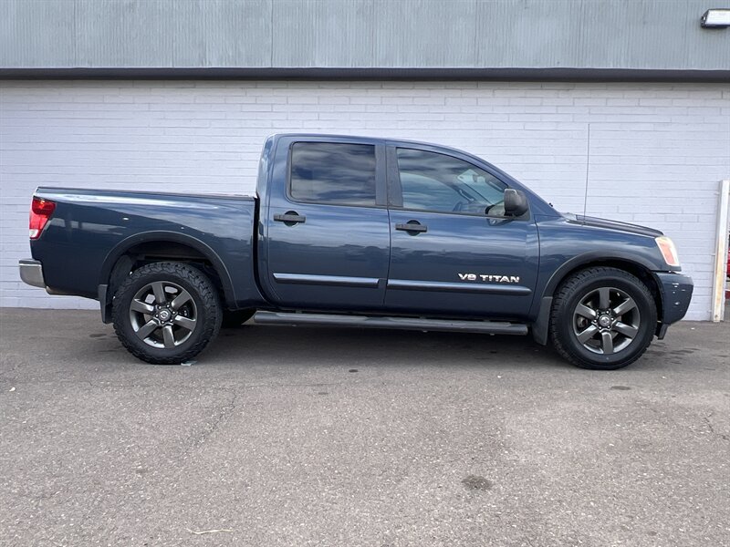 2015 Nissan Titan SV   - Photo 1 - Phoenix, AZ 85009