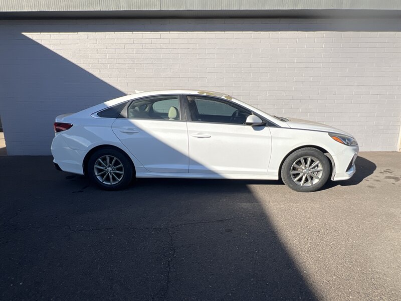 2019 Hyundai SONATA SE   - Photo 1 - Phoenix, AZ 85009