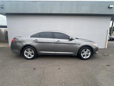 2013 Ford Taurus SEL Sedan