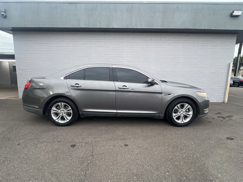 2013 Ford Taurus SEL   - Photo 1 - Phoenix, AZ 85009