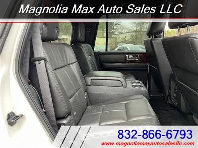 2012 Lincoln Navigator   - Photo 8 - Magnolia, TX 77355