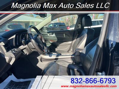 2013 Chevrolet Malibu LT   - Photo 8 - Magnolia, TX 77355