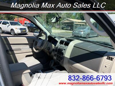 2012 Ford Escape XLT   - Photo 6 - Magnolia, TX 77355