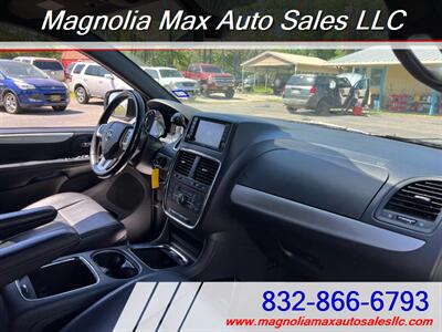 2018 Dodge Grand Caravan GT   - Photo 6 - Magnolia, TX 77355