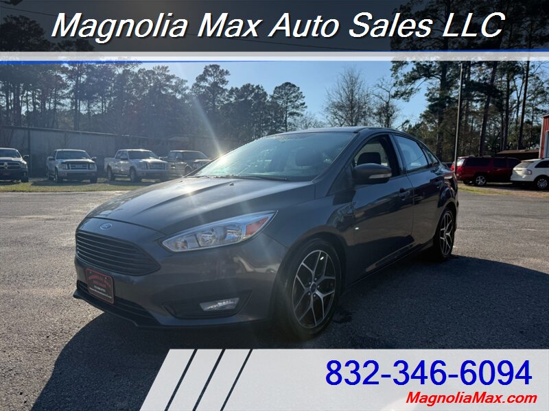 2017 Ford Focus SE - Photo 6 - Magnolia, TX 77355