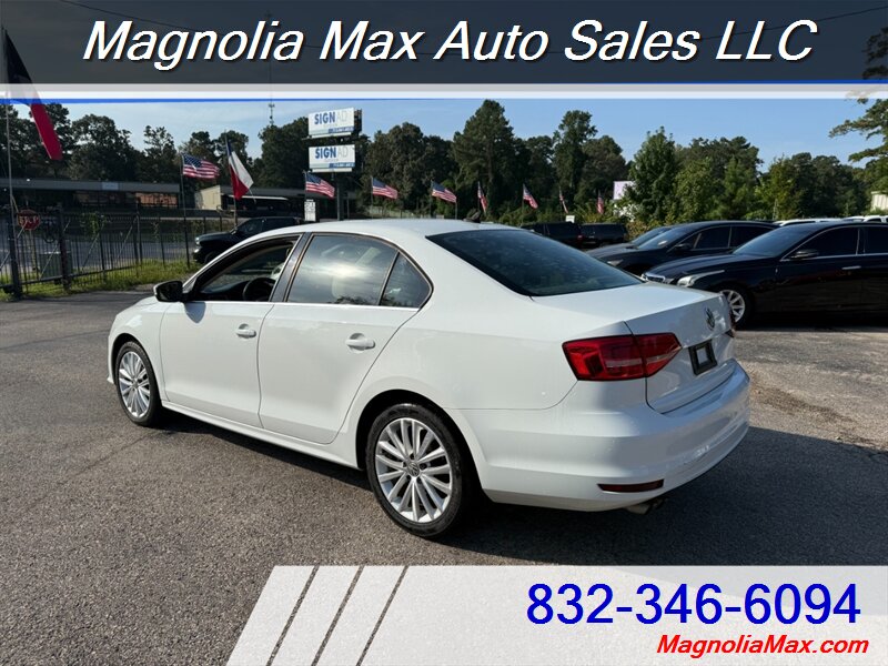 2015 Volkswagen Jetta Sport - Photo 2 - Magnolia, TX 77355